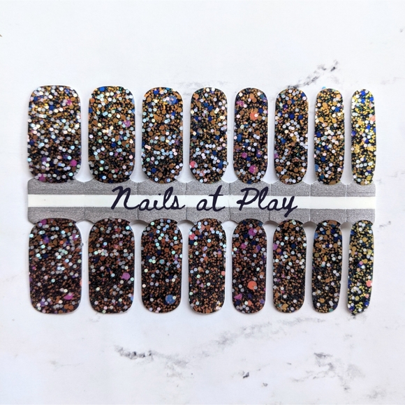 5 for $15 Nail Wraps- Golden Age - Picture 2 of 6